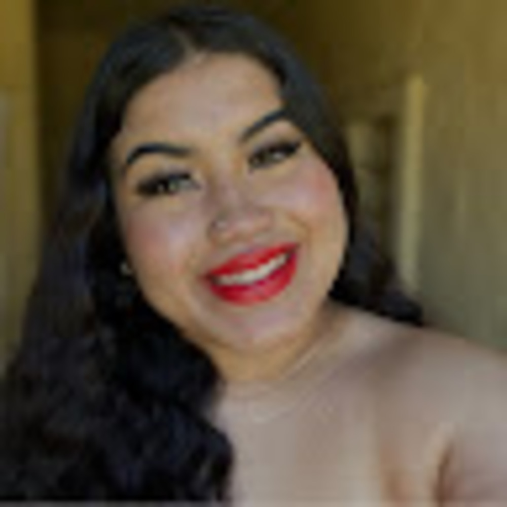 Meet your Posher, Karina